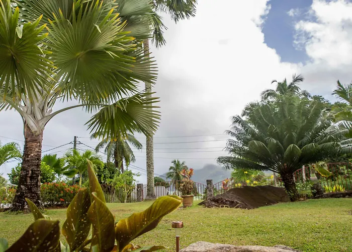 The Orchard Bed & Breakfast Grand Anse (Mahe)