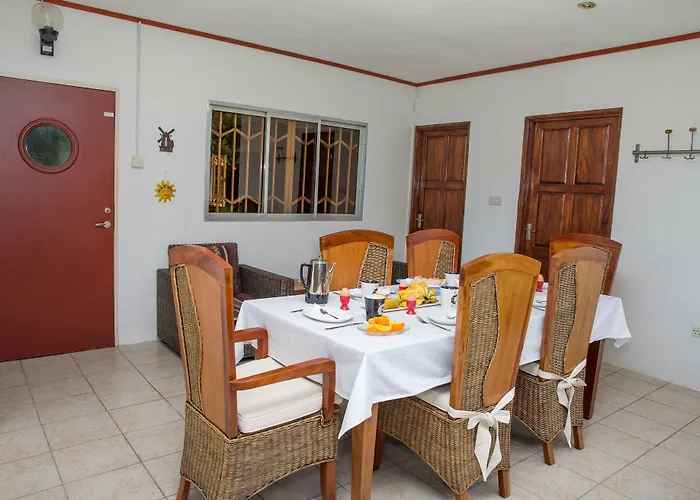 The Orchard 4* Grand Anse (Mahe)