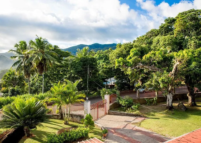 The Orchard Bed & Breakfast Grand Anse (Mahe)
