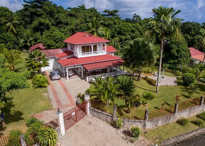 The Orchard Bed & Breakfast Grand Anse (Mahe)