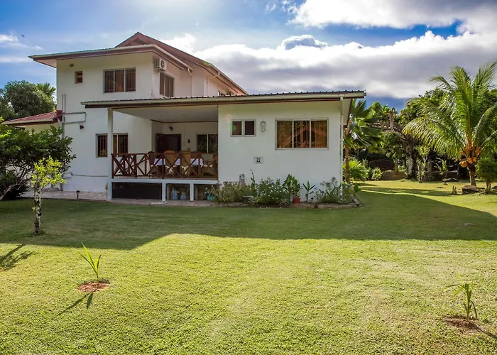 The Orchard Bed & Breakfast Grand Anse (Mahe)